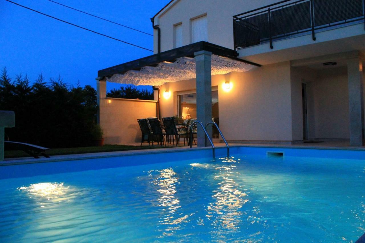 Villa Divina With Private Heated Pool Pula Exteriör bild